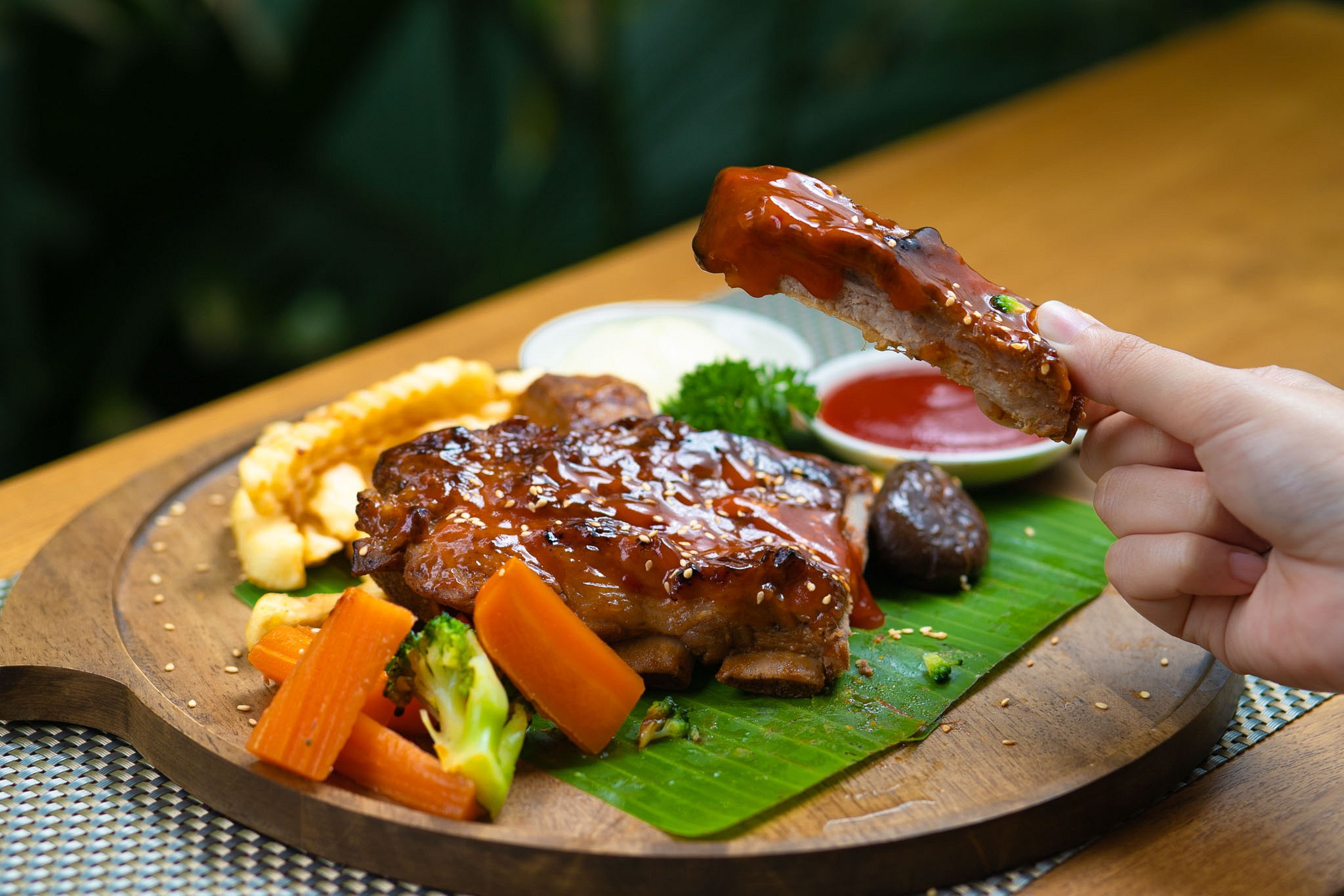 Restaurant & Cafe